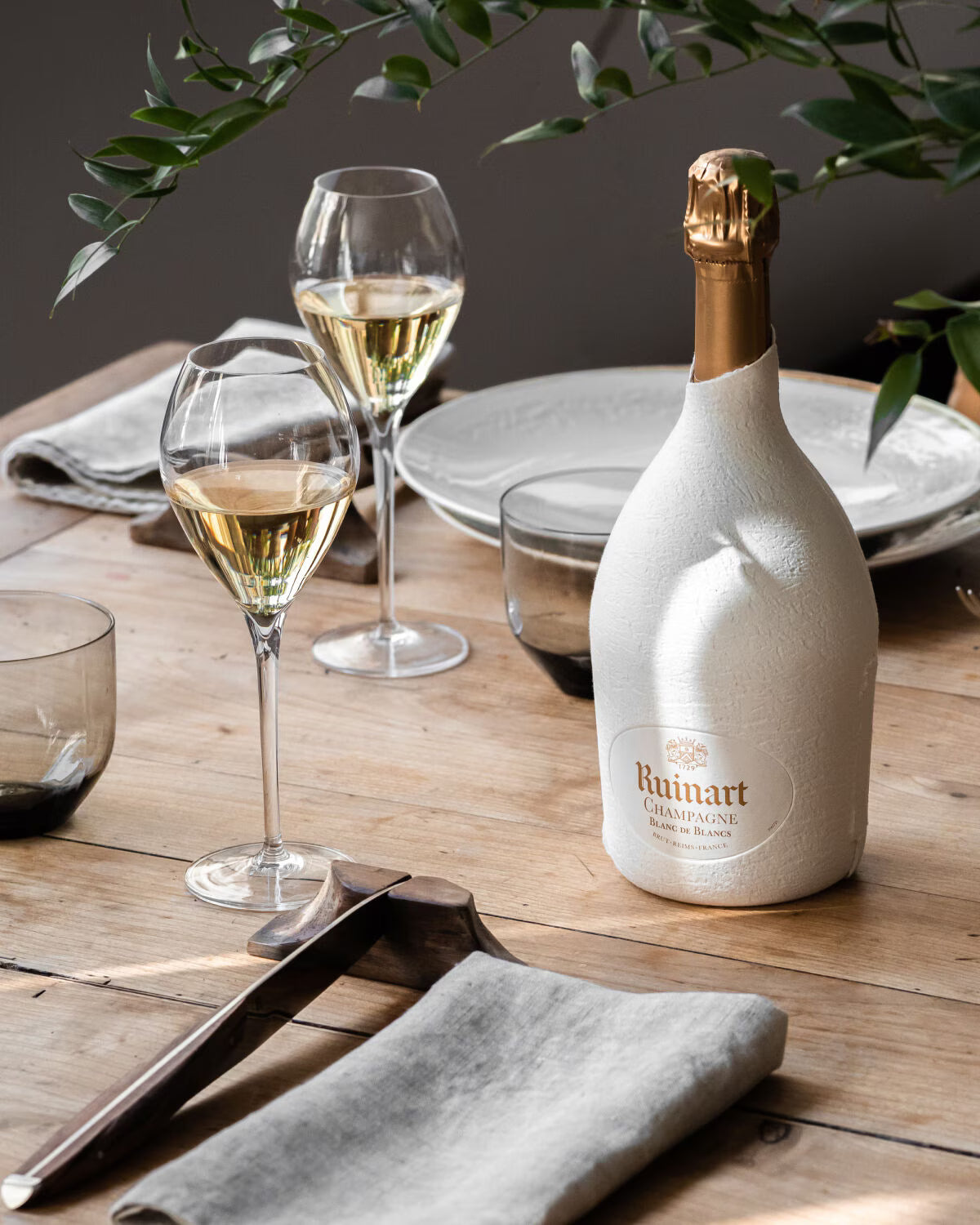 Chardonnay i sin reneste form | Ruinart Blanc de Blancs er skabt på 100% Chardonnay og forener friskhed, finesse og elegance i et rent og harmonisk udtryk.